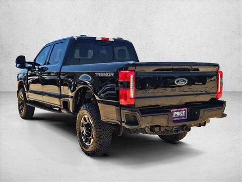 Used 2023 Ford F250 Lariat w/ Lariat Ultimate Package AWD/4WD image 7