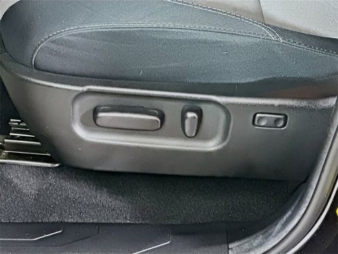 Used 2023 Toyota Tacoma TRD Sport image 21