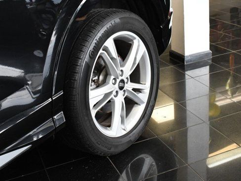 Used 2022 Audi Q3 2.0T Premium Plus w/ Premium Plus Package AWD/4WD image 31