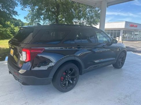 Used 2022 Ford Explorer ST w/ ST Street Pack AWD/4WD image 3
