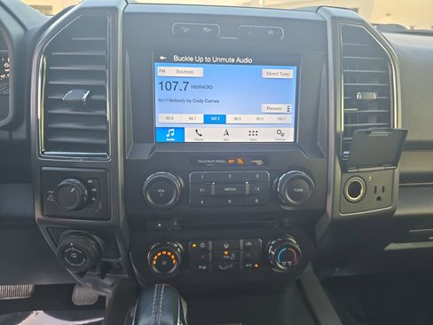 Used 2018 Ford F150 XLT w/ Equipment Group 302A Luxury image 24