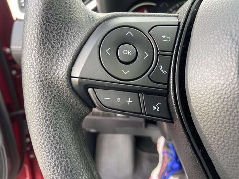 Used 2025 Toyota RAV4 XLE w/ Convenience Package FWD image 32