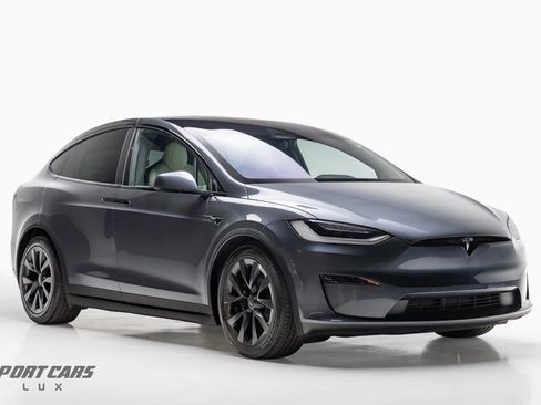 Used 2022 Tesla Model X image 1