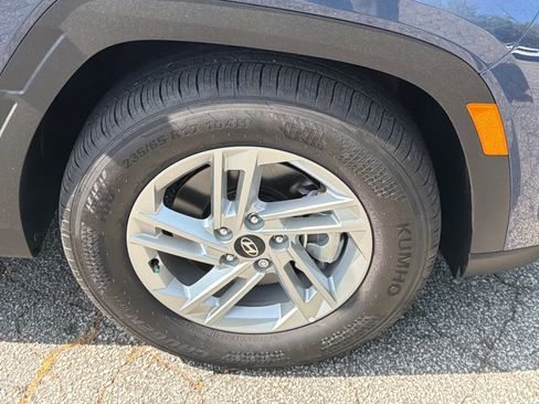 Used 2025 Hyundai Tucson SE FWD image 12