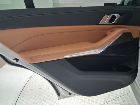 New 2026 BMW X7 xDrive40i w/ Climate Comfort Package image 19