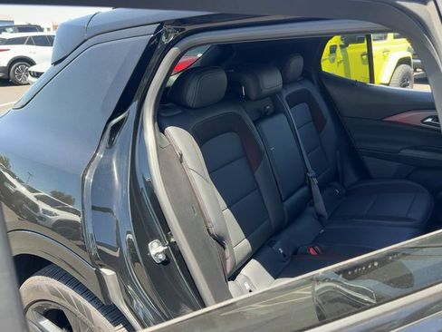 Used 2024 Chevrolet Equinox EV RS FWD image 13