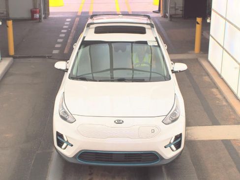 Used 2020 Kia Niro EX Premium FWD image 3