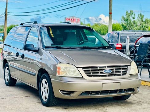 Used 2006 Ford Freestar SE FWD image 1