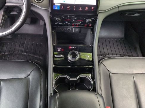 Used 2021 Jeep Grand Cherokee L Limited AWD/4WD image 13