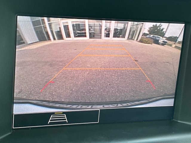 Used 2024 GMC Terrain SLE w/ Driver Convenience Package AWD/4WD image 27