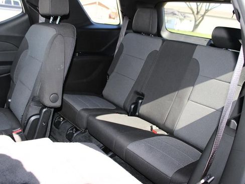 Used 2023 Chevrolet Traverse LT AWD/4WD image 34