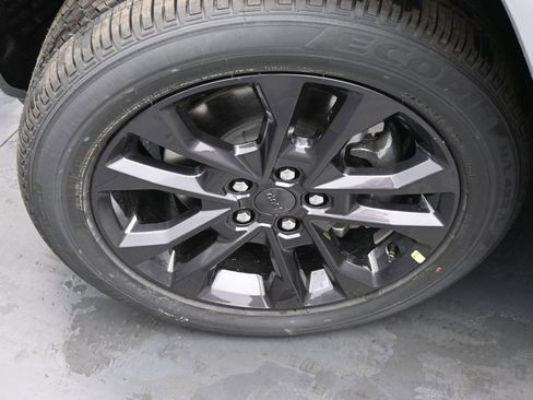 New 2026 Jeep Grand Cherokee L Limited AWD/4WD image 24
