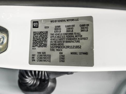 Used 2024 GMC Canyon AT4X AWD/4WD image 38