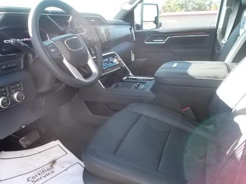 New 2026 GMC Sierra 2500 Denali w/ Denali Reserve Package image 12