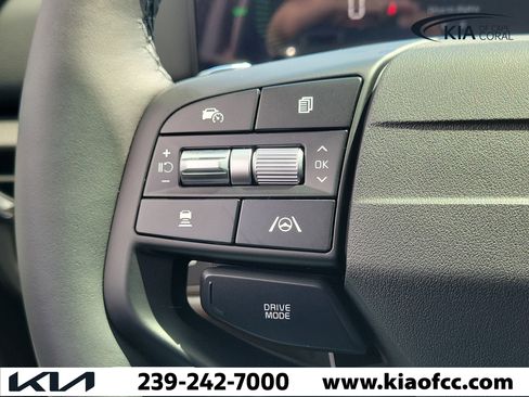 New 2026 Kia Sportage LX FWD image 23