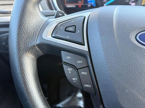 Used 2019 Ford Fusion SE FWD image 17
