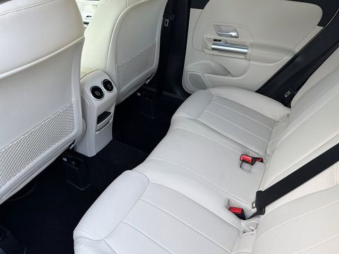 Certified 2025 Mercedes-Benz GLA 250 image 13