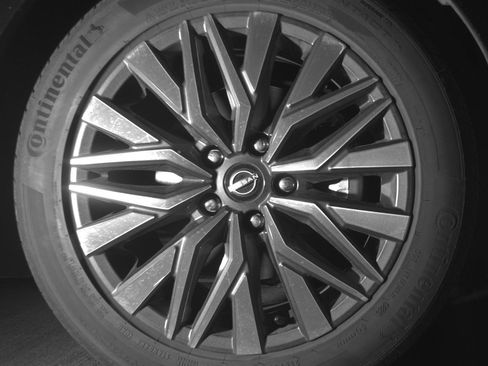 Used 2025 Nissan Altima 2.5 SV image 13