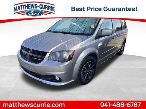 Used 2017 Dodge Grand Caravan SXT w/ Driver Convenience Group FWD image 1