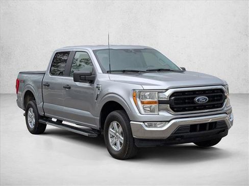 Used 2021 Ford F150 XLT image 3