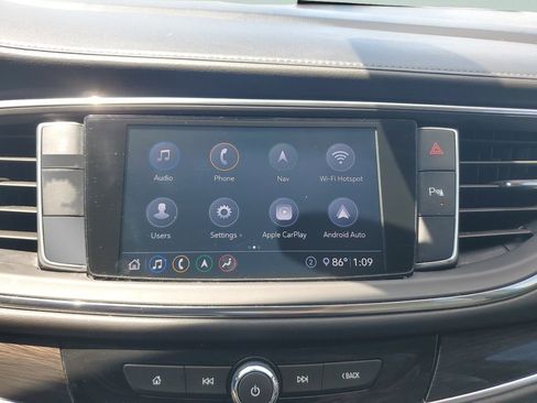 Used 2020 Buick Enclave Essence w/ Sound and Sites Package FWD image 18