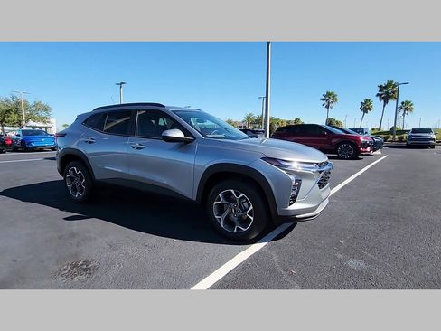 New 2026 Chevrolet Trax LT w/ Driver Confidence Package image 24