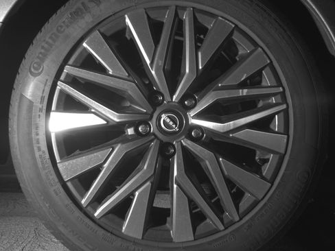 Used 2025 Nissan Altima 2.5 SV image 15