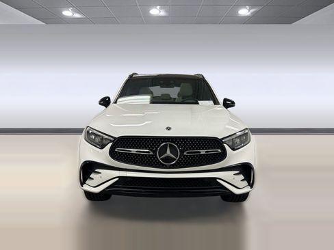 Used 2023 Mercedes-Benz GLC 300 4MATIC image 5