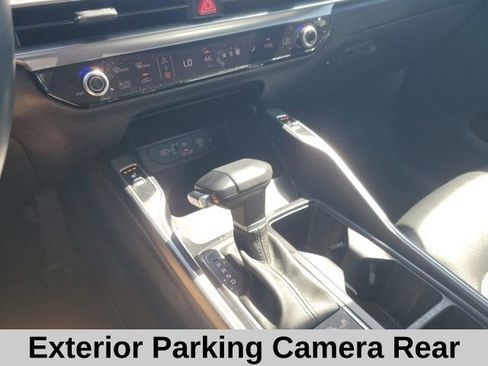 Used 2024 Kia Sorento S AWD/4WD image 7