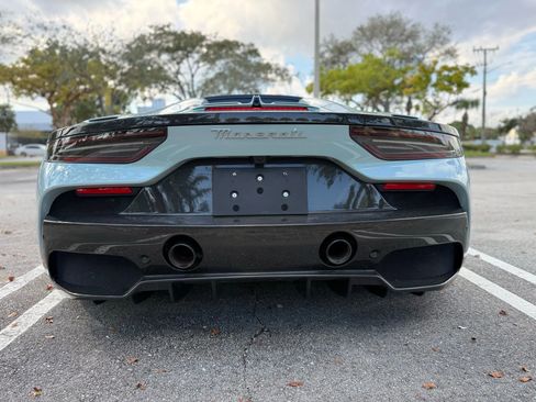 Used 2023 Maserati MC20 Spyder image 10