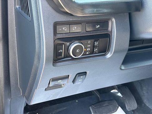 Used 2024 Ford F250 Lariat w/ Lariat Ultimate Package AWD/4WD image 27