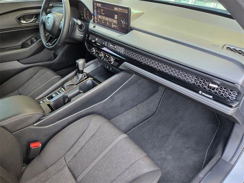 Used 2024 Honda Accord Sport image 24