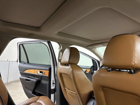Used 2014 Lincoln MKX AWD w/ Equipment Group 101A image 23