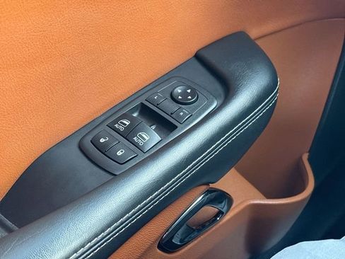 Used 2019 Dodge Challenger SRT Hellcat Redeye image 34