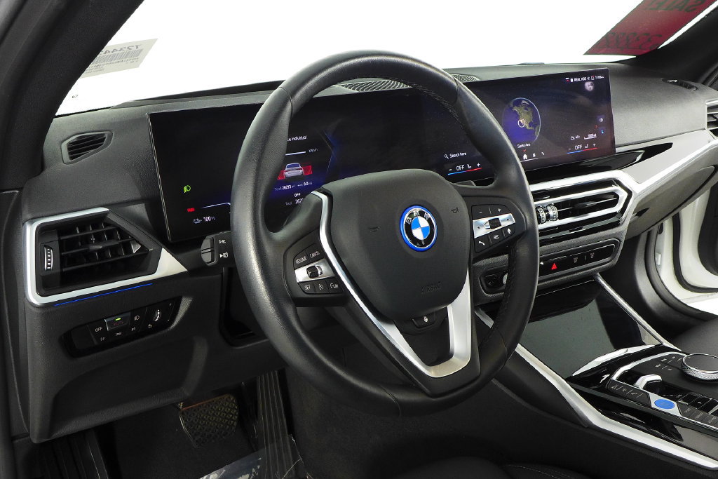 Certified 2024 BMW i4 eDrive35 w/ Premium Package RWD image 31