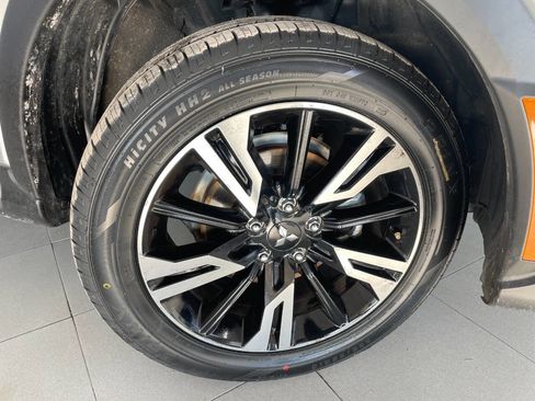 Used 2025 Mitsubishi Eclipse Cross SE image 11