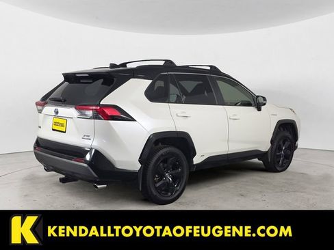 Used 2019 Toyota RAV4 XSE AWD/4WD image 5