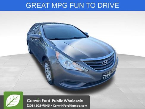 Used 2012 Hyundai Sonata GLS FWD image 3