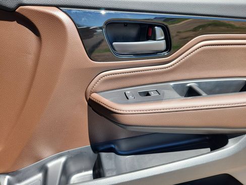 Certified 2026 Honda Odyssey Touring image 18