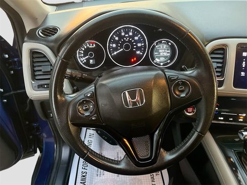 Used 2017 Honda HR-V EX-L image 11