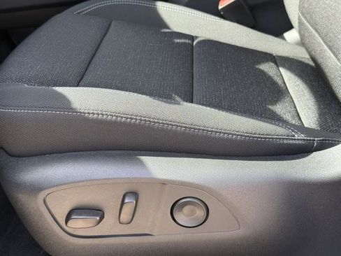 New 2026 Chevrolet Traverse LT image 17