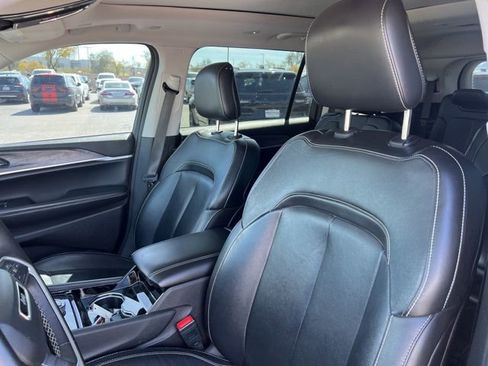 Used 2022 Jeep Grand Cherokee L Limited w/ Trailer Tow Group (B) image 31