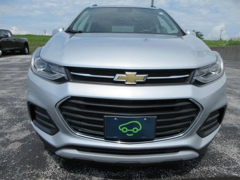 Certified 2020 Chevrolet Trax LT FWD image 8