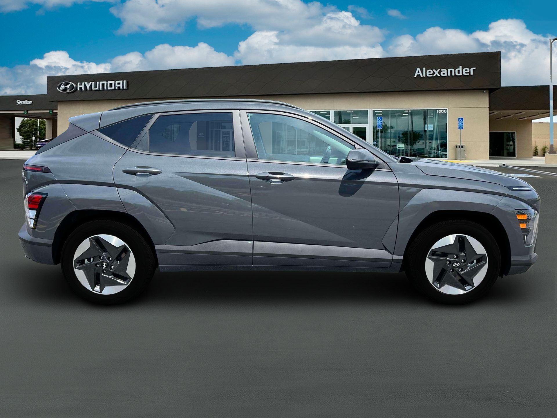 New 2025 Hyundai Kona SEL FWD image 9