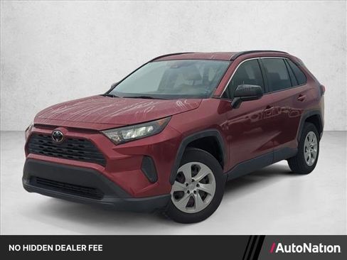 Used 2021 Toyota RAV4 LE FWD image 1