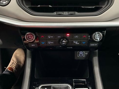 New 2026 Jeep Compass Limited AWD/4WD image 20