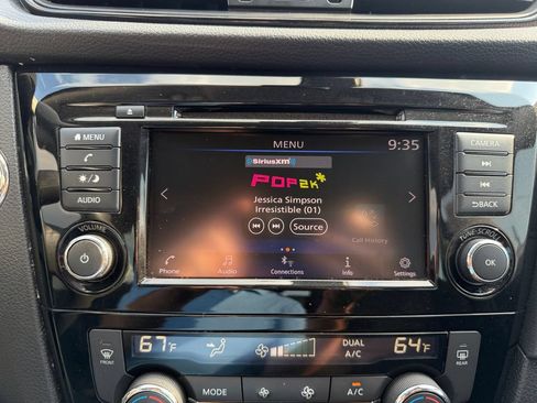 Used 2020 Nissan Rogue SV AWD/4WD image 29