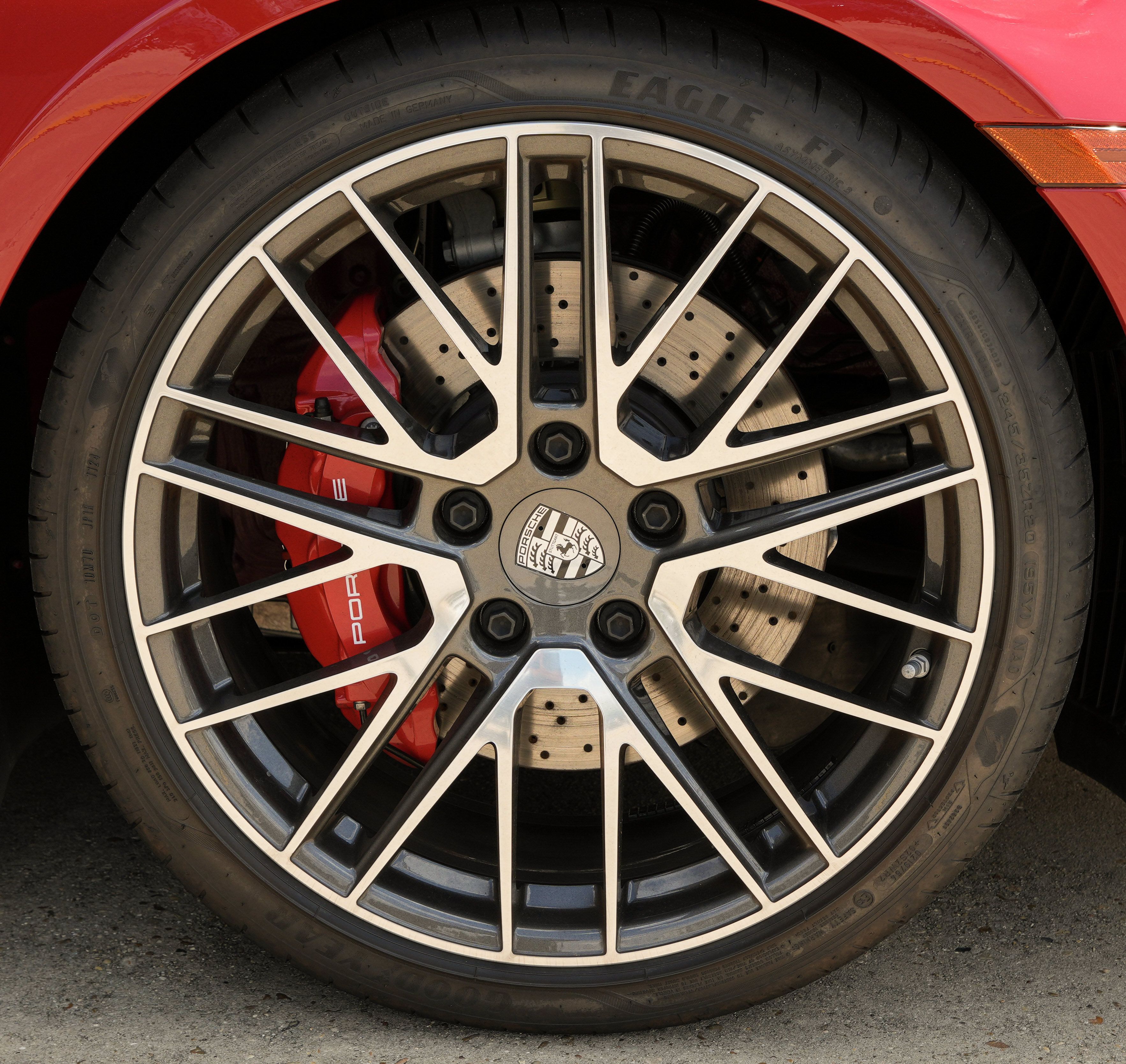 Certified 2024 Porsche 911 Carrera S RWD image 9