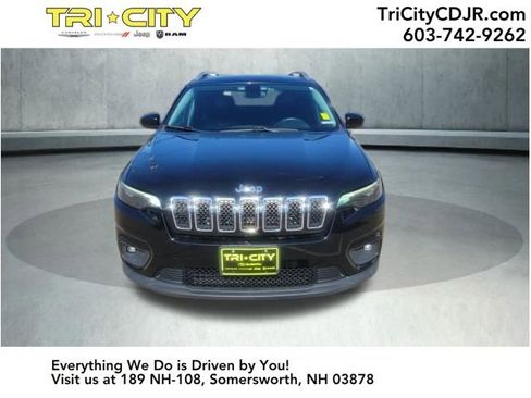 Used 2019 Jeep Cherokee Latitude Plus w/ Cold Weather Group image 8