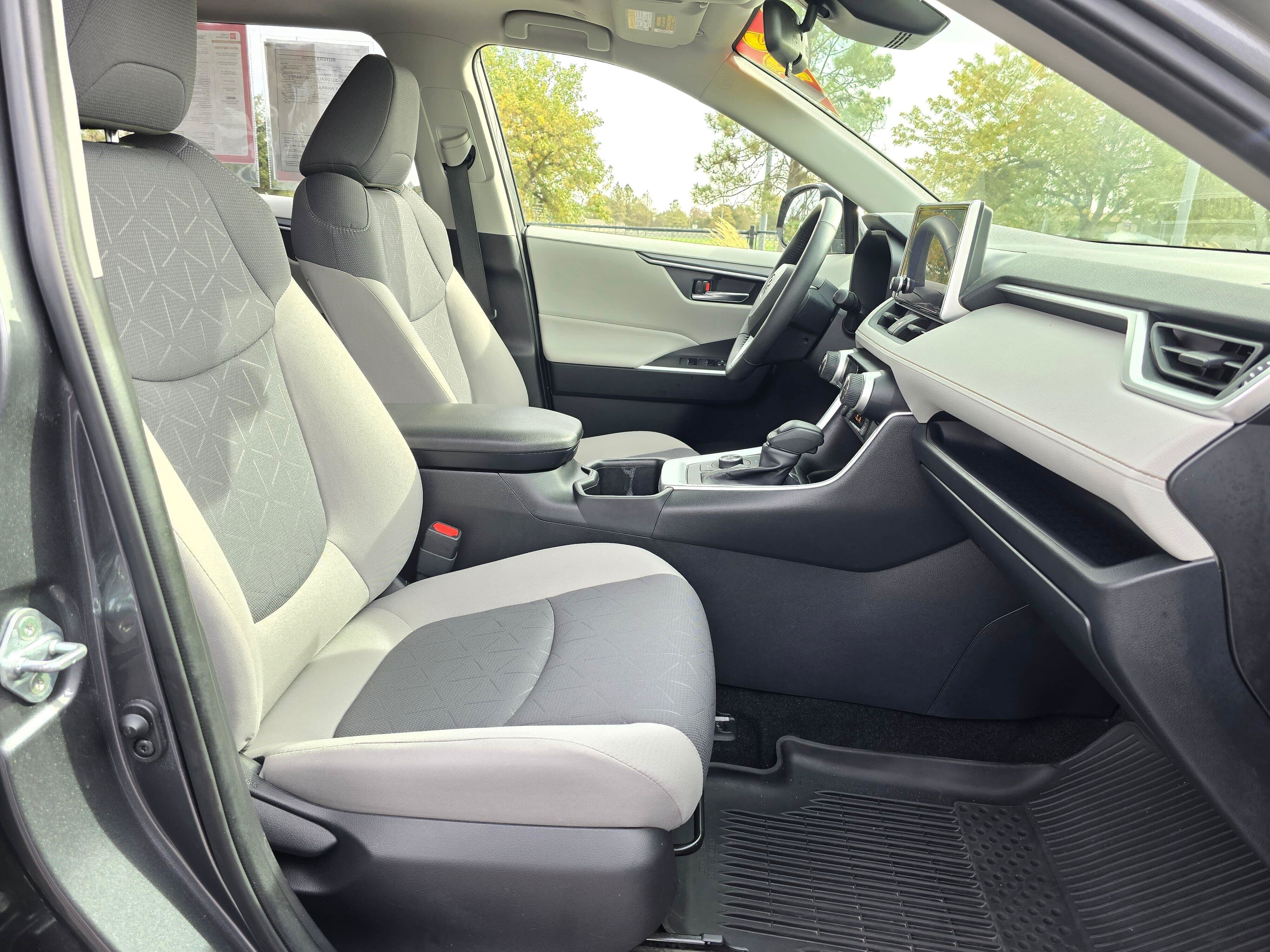 Certified 2024 Toyota RAV4 XLE w/ Convenience Package AWD/4WD image 10